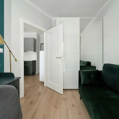 Dark In Center With Desk And Balcony By Renters *